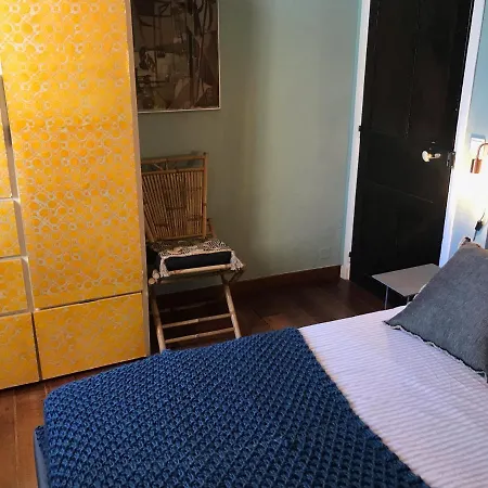 Quarto em Acomodações Particulares La Chambre De Toutou