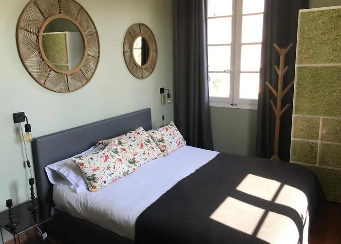 La Chambre De Toutou * Bastia (Corsica)